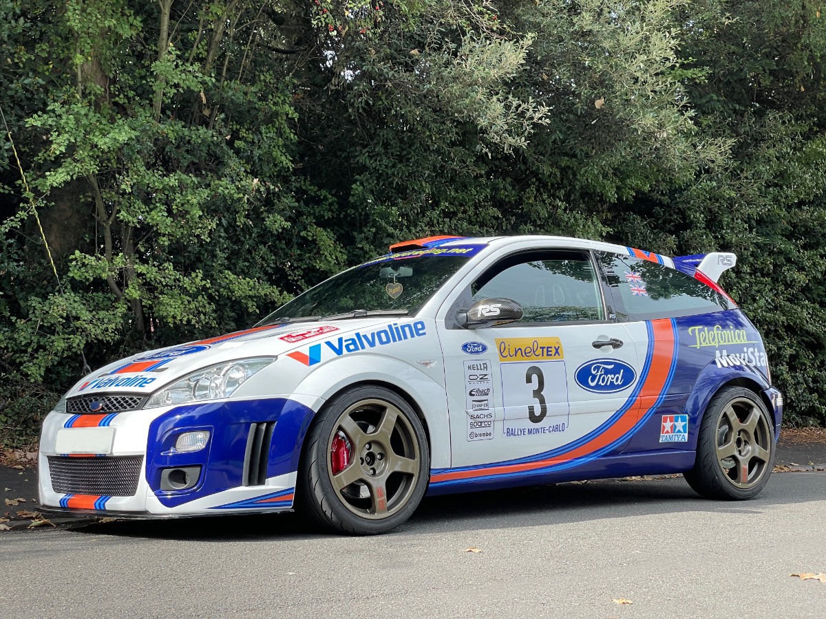 2003 Ford Focus Image 1